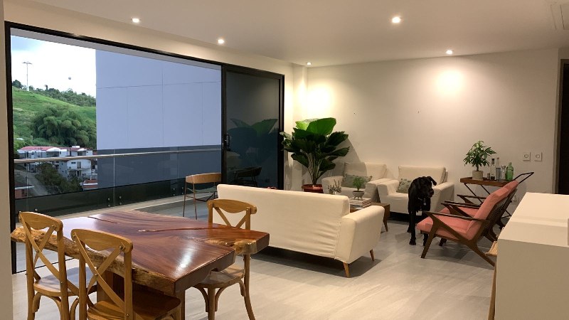 Apartamento en Pinares para la venta