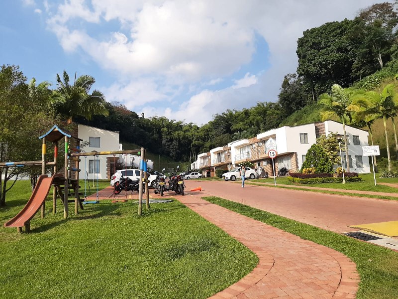 Casa para la venta sector Alamos