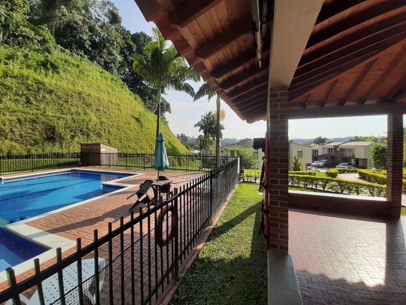 Casa para la venta sector Alamos