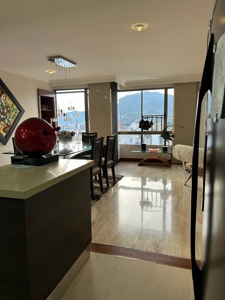 Apartamento en venta en la  Avendida Circunvalar en Pereira