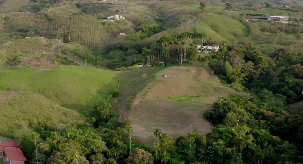 Lote No. 5 sector la Carmelita Cerritos Pereira