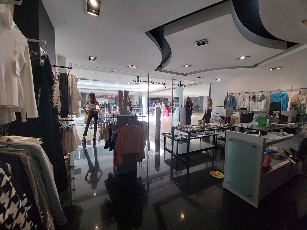 Local comercial para venta en Megacentro Pinares