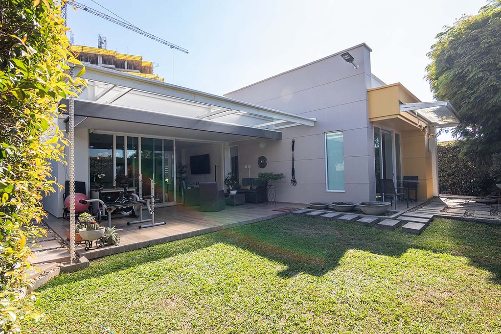 Casa Cerritos