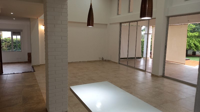 Casa Campestre para la venta en Cerritos