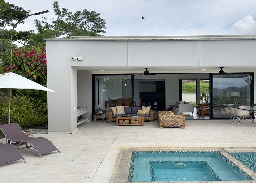 Casa campestre para la venta en Cerritos