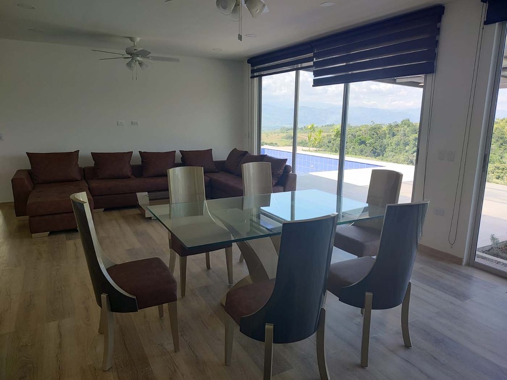 Casa Campestre para la venta en Cerritos