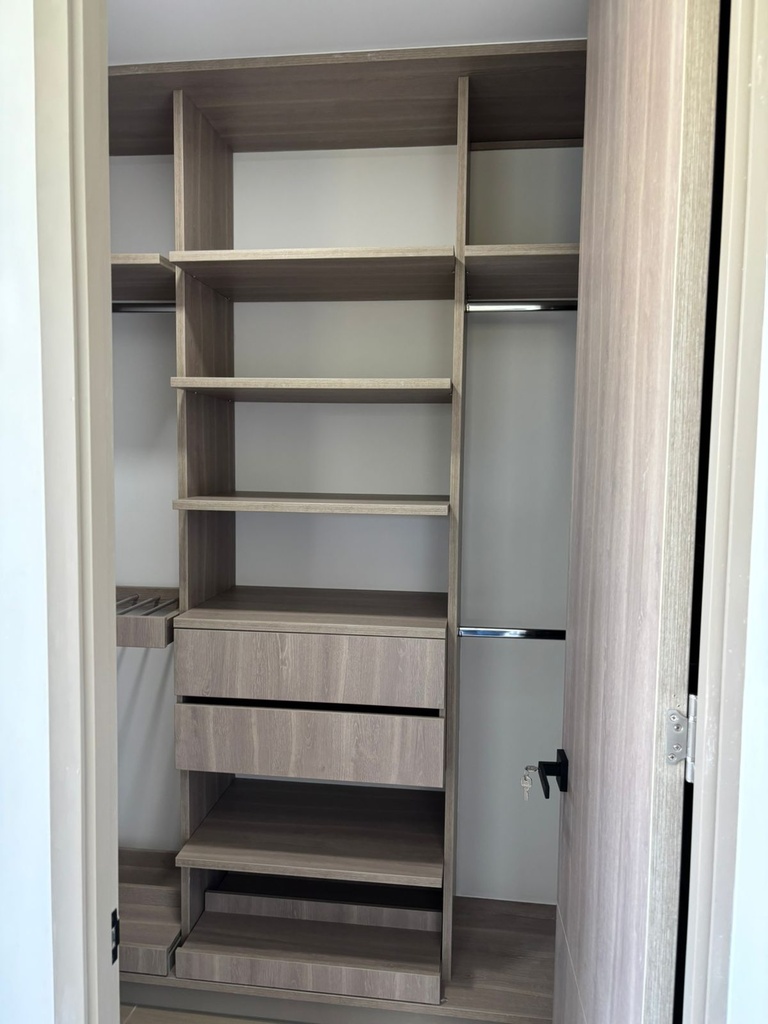 Apartamento para la venta en Cerritos