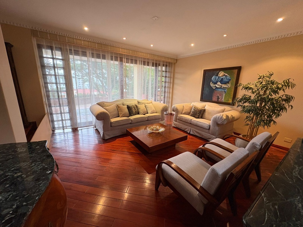 Casa en Pinares para la venta 