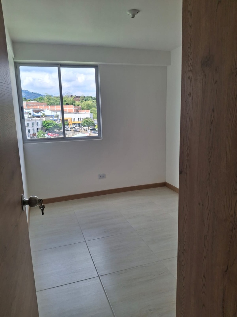 Apartamento para la venta en la Av. Sur - Sendero de San Silvestre