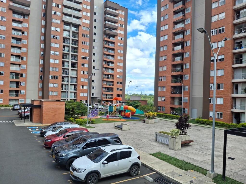 Apartamento para la venta en la Av. Sur - Sendero de San Silvestre
