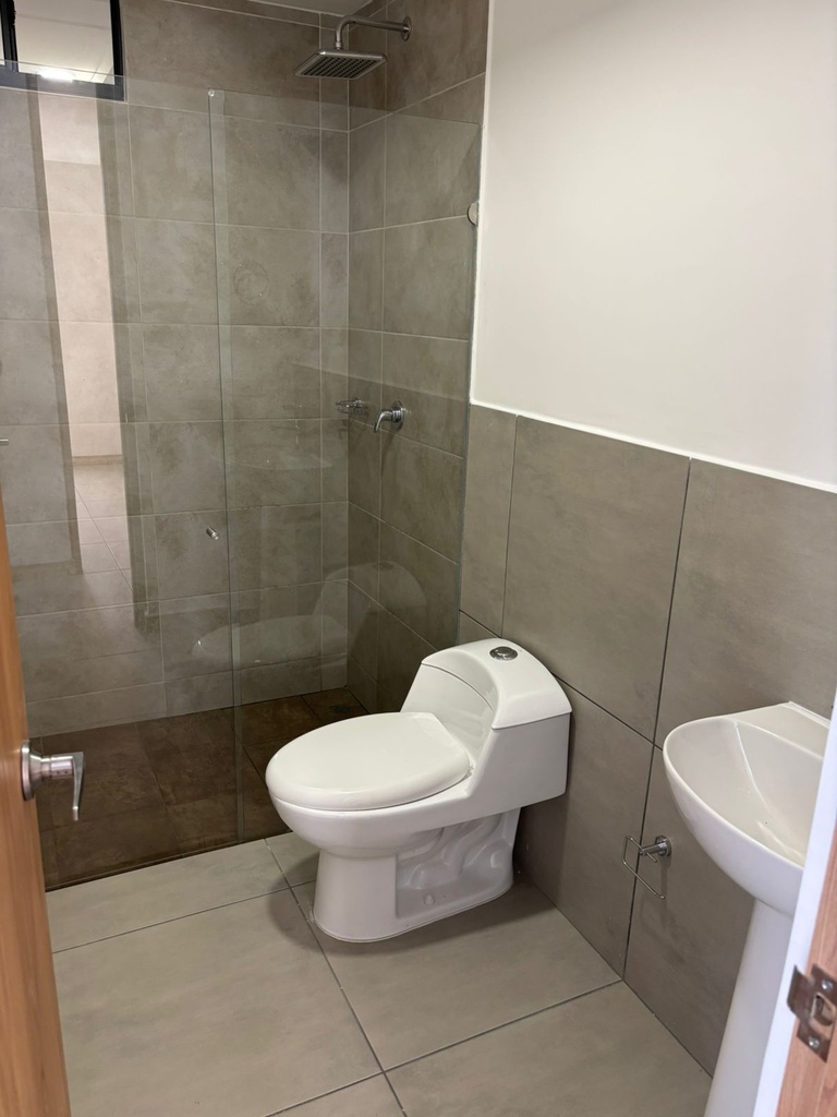 Apartamento para renta en Pinares