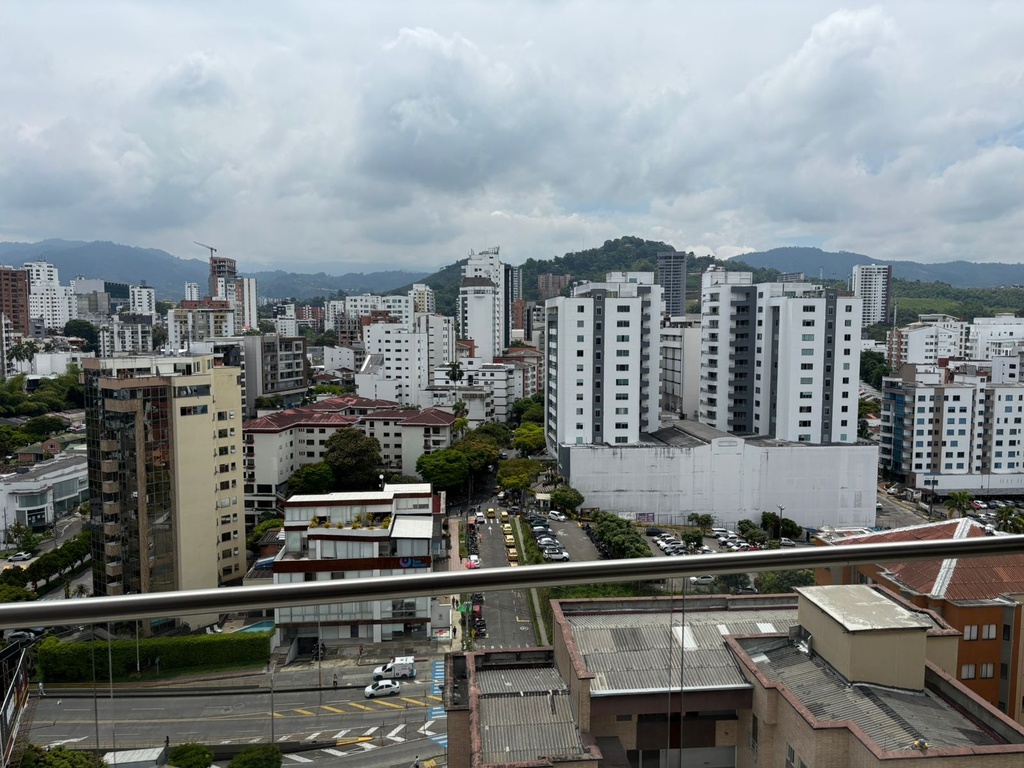 Apartamento para renta en Pinares