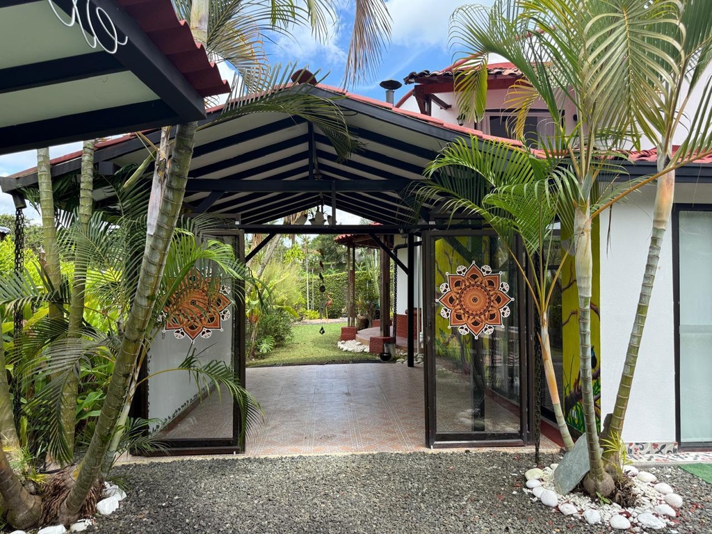 Casa campestre para la venta en Pueblito Cafetero