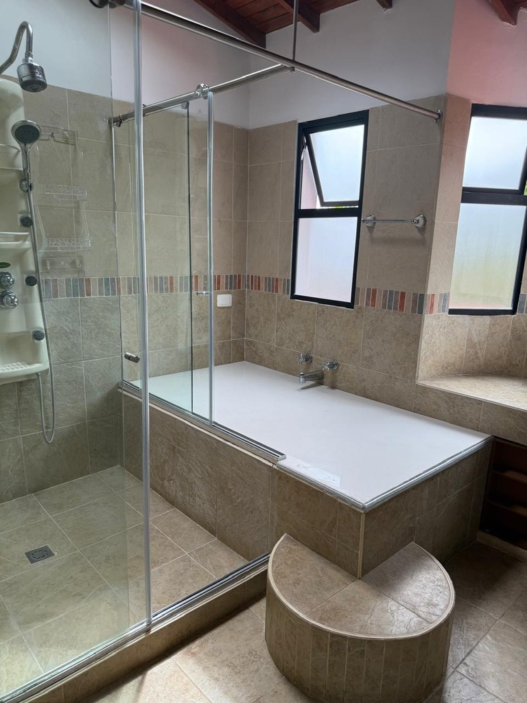 Casa campestre para la venta en Pueblito Cafetero