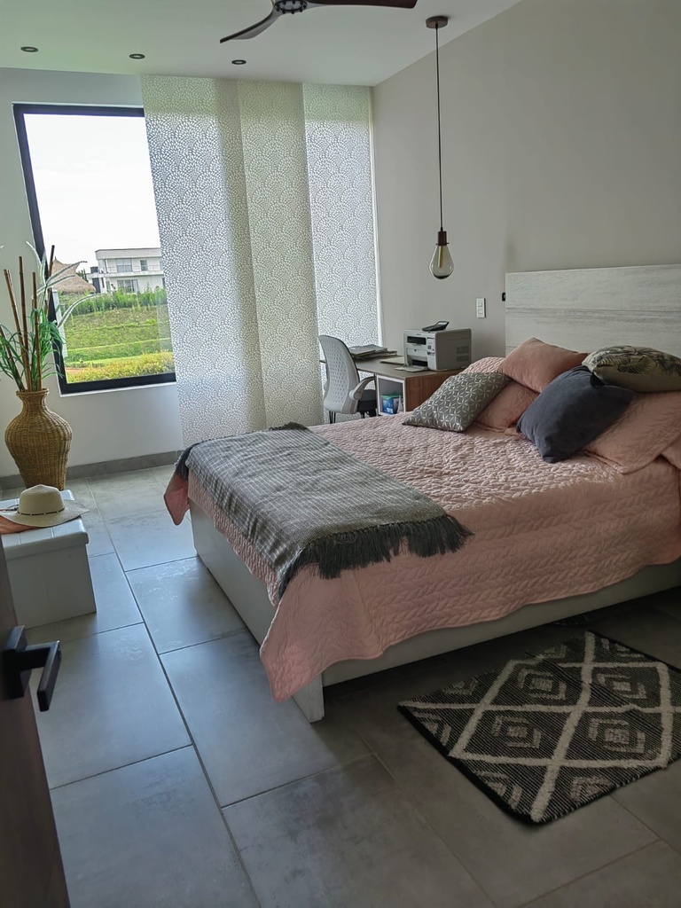 Casa campestre para la venta en Cerritos