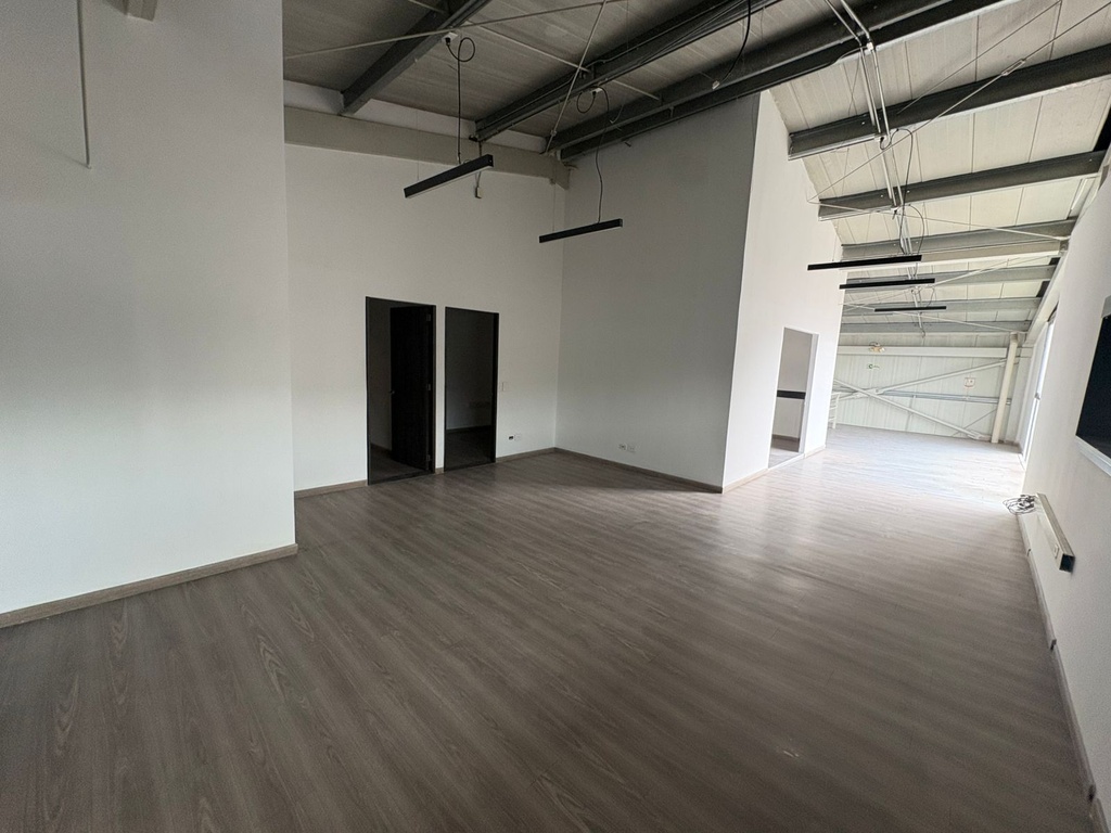 Bodega para renta en La Villa