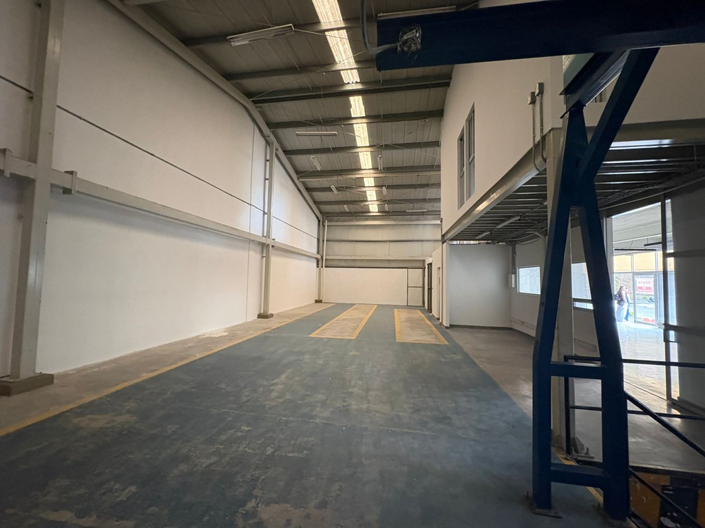 Bodega para renta en La Villa