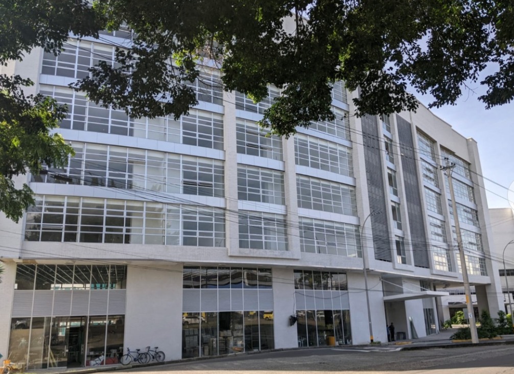 Local Comercial para venta en Clínica Central del Eje 