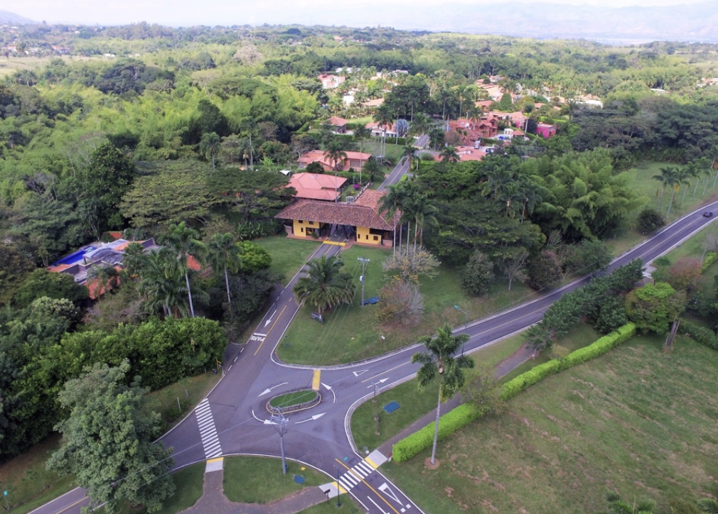 SAMANES DE MARACAY. Lotes Campestres via Cerritos, La Virginia)