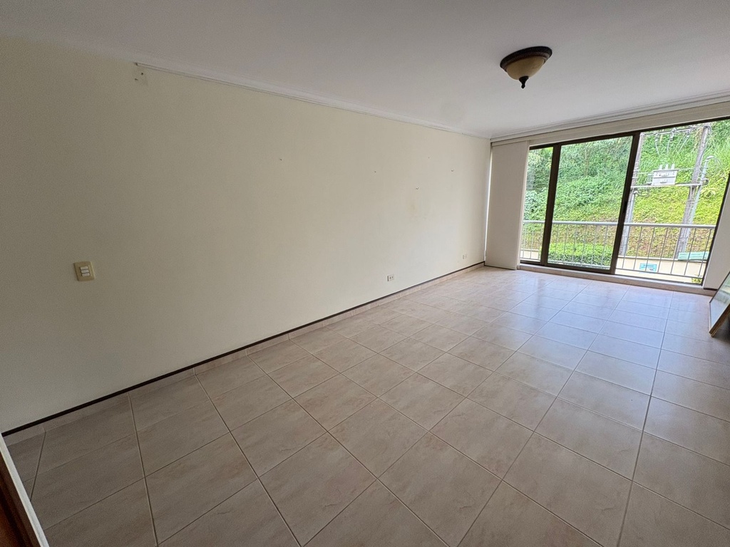 Apartamento para la venta en la Circunvalar