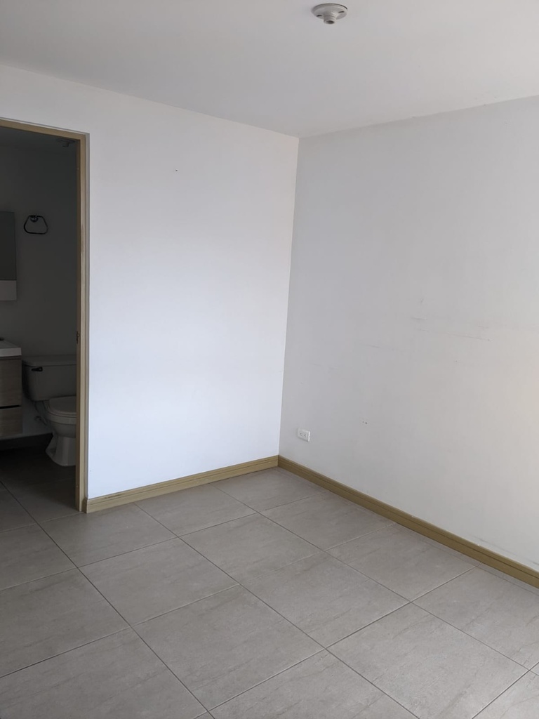 Apartamento para la venta en la Av. Sur 
