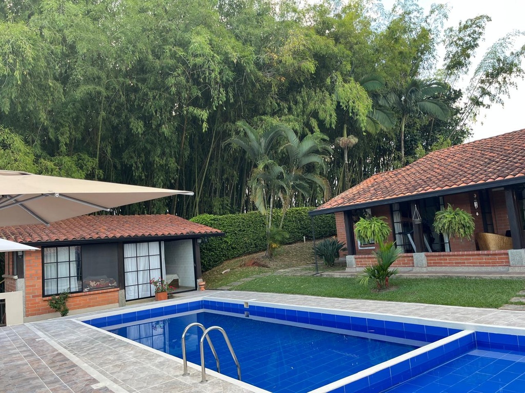 Casa campestre para la venta en el Sector de Condina - Tres Puertas