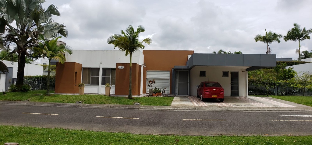 Casa para la venta en el sector del Pueblito Cafetero