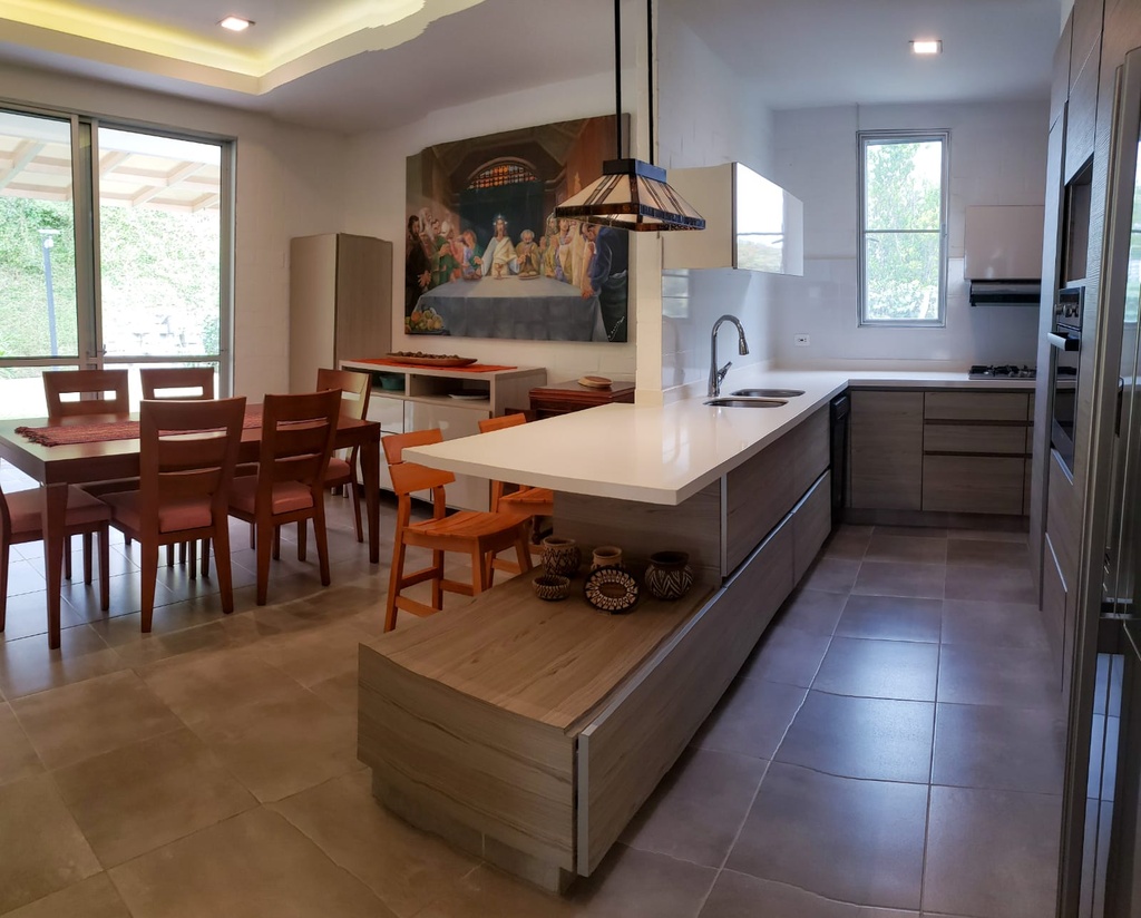 Casa para la venta en el sector del Pueblito Cafetero