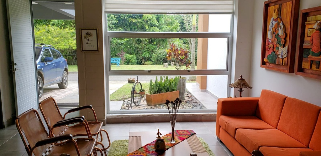 Casa para la venta en el sector del Pueblito Cafetero