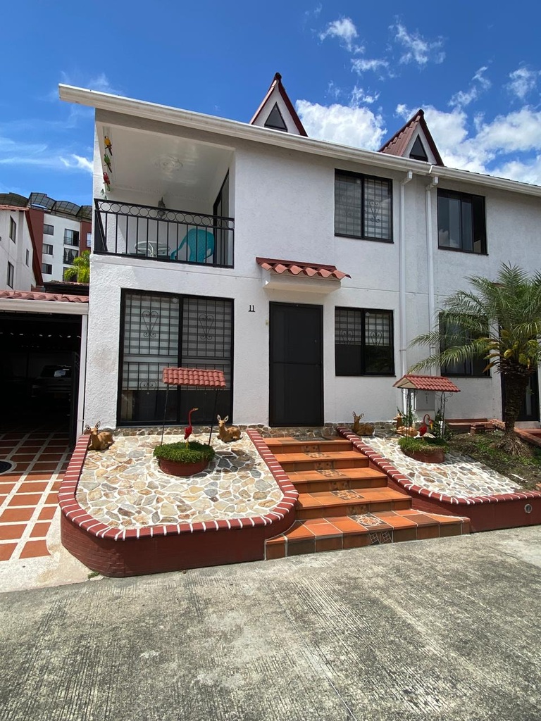 Casa para la venta en Av. Sur 