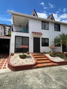 Casa para la venta en Av. Sur 