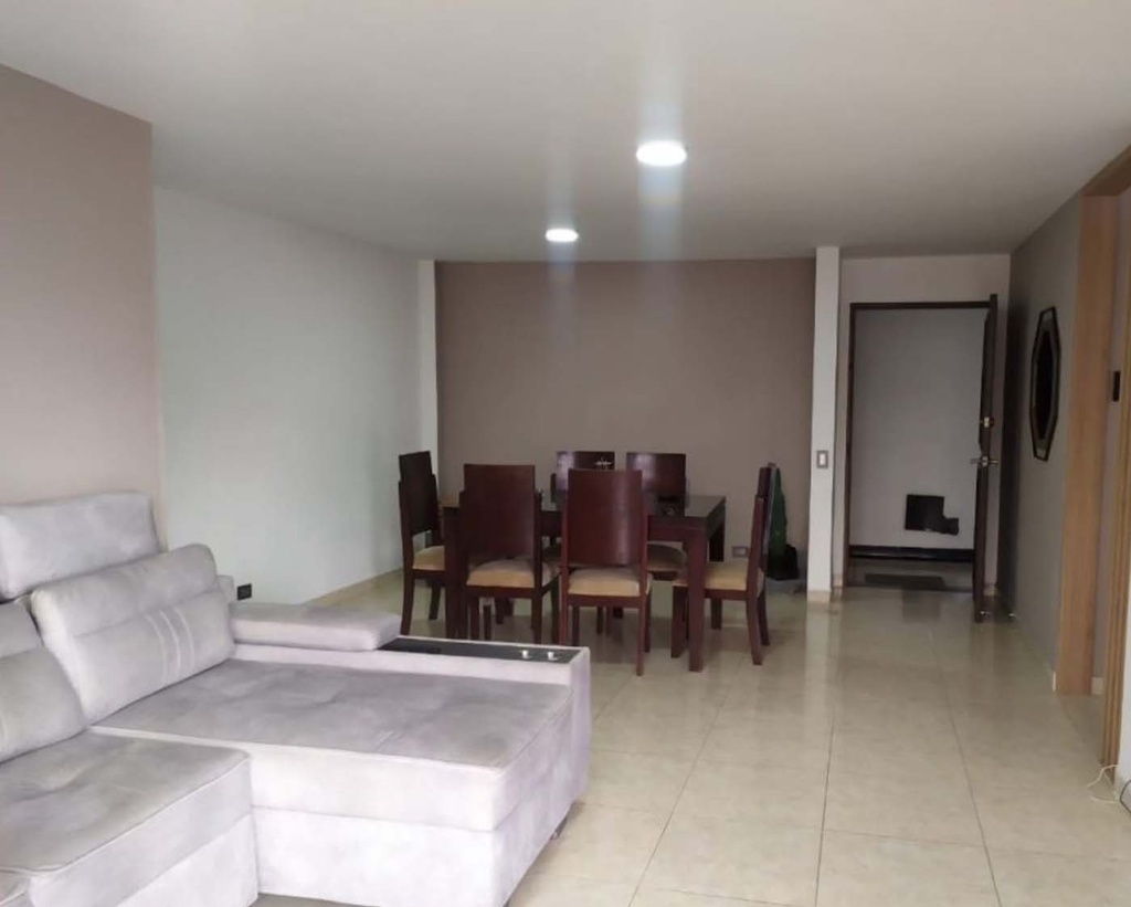 Apartamento para la venta en la Circunvalar 