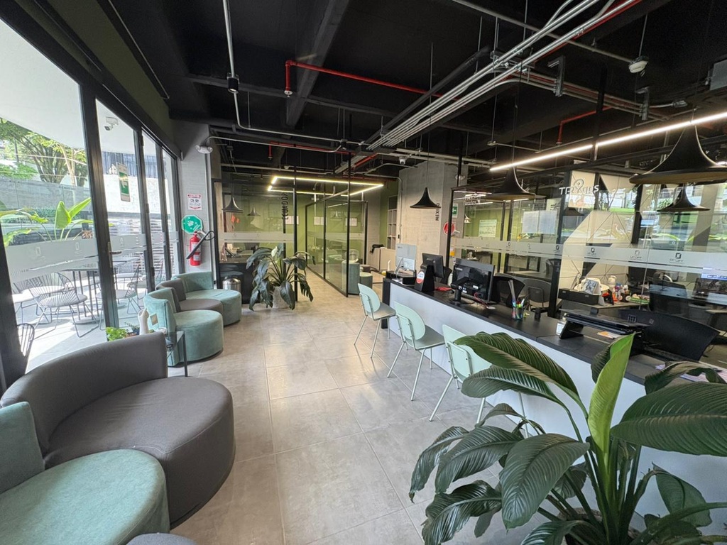 Local comercial para renta en Pinares