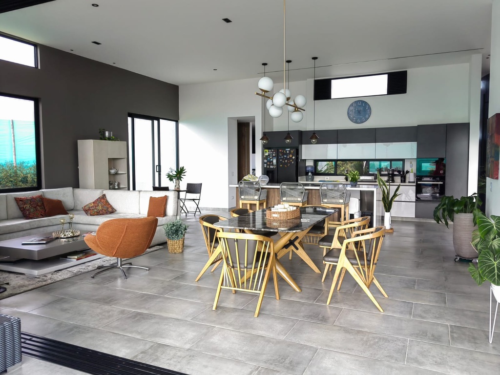 Casa campestre para la venta en Cerritos