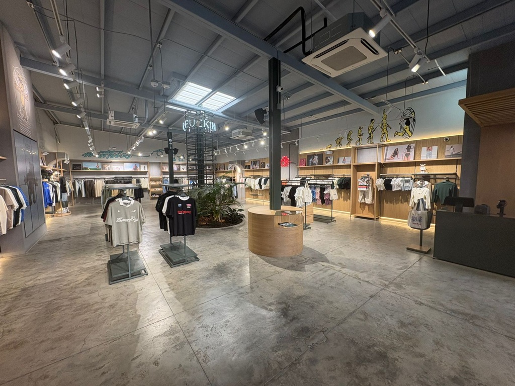 Local comercial para la renta en Centenario 