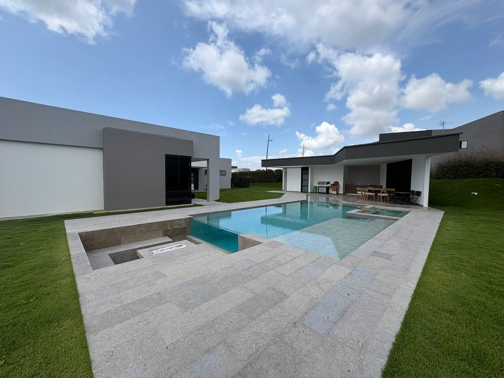 Casa Campestre para la venta en Cerritos