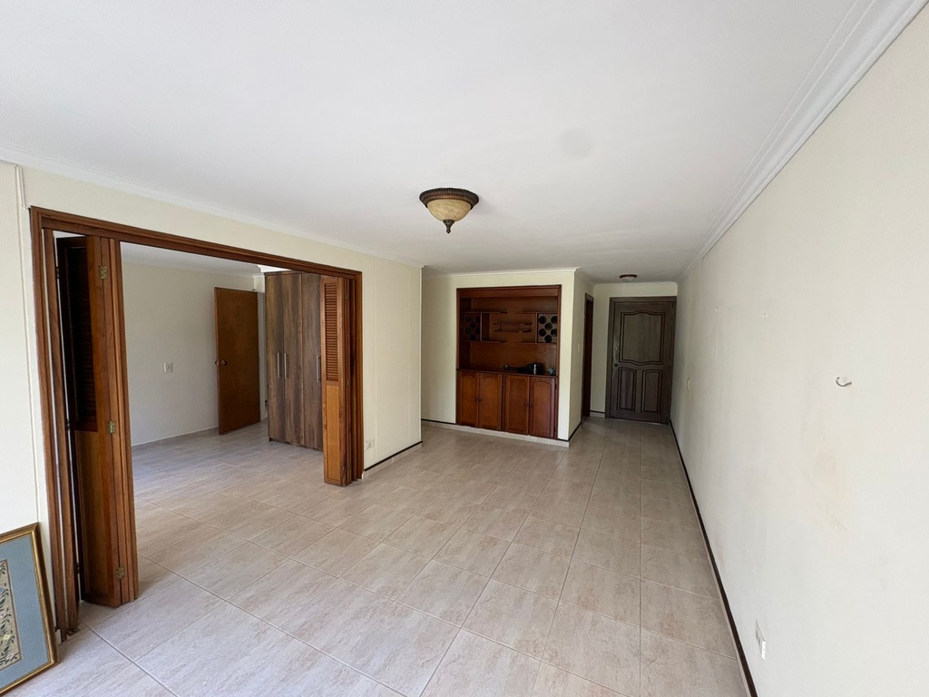 Apartamento para la venta en la Circunvalar