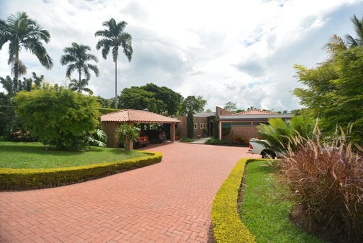 [1022] Casa Campestre en el sector de Cerritos