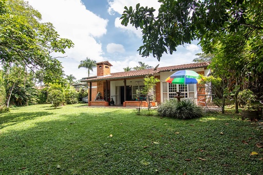 [1393] Casa Campestre para la venta en Combia Pereira