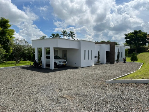 [1451] Casa para renta en Cerritos