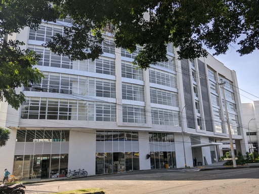 [1662] Consultorio para renta Complejo Medico Clinica Central del Eje