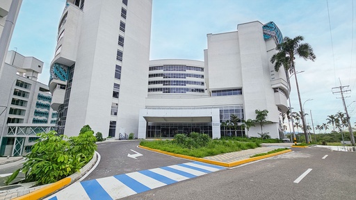 [1532] Consultorio para renta Complejo Medico Clinica Central del Eje