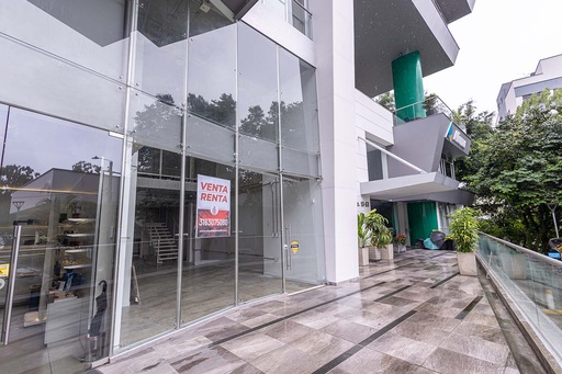 [1604] Local para Venta en los Alpes 