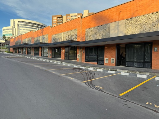 [1685] Local para Renta en Senderos de San Silvestre