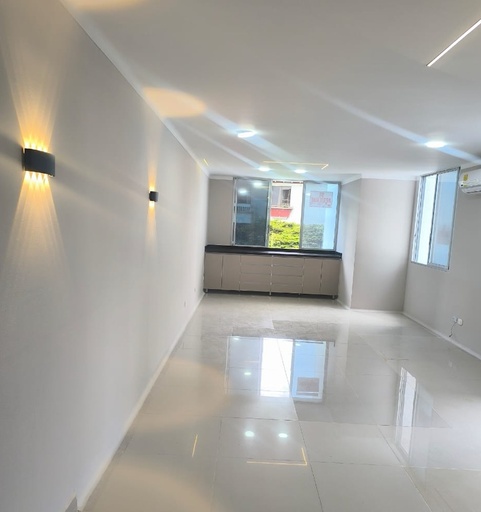 [1742] Consultorio para Renta en Megacentro Pinares