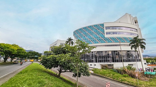 [1752] Local para venta Complejo Medico Clínica Central del Eje 